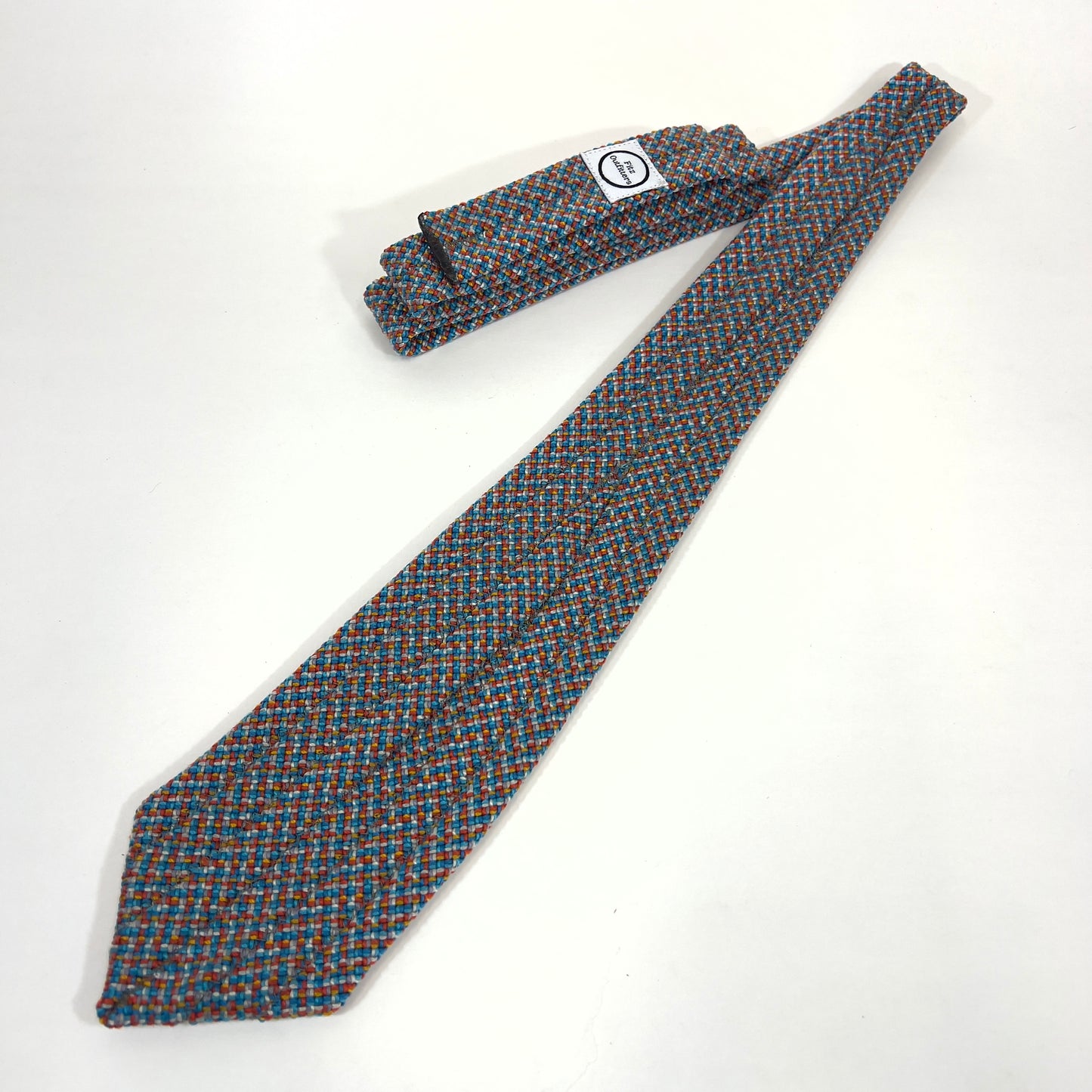 Urquhart tie